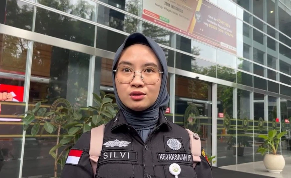 Tim Jaksa, Silvi Mulyani